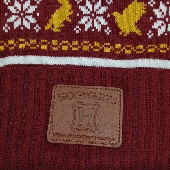 Harry Potter Beanie Hat Red Yellow Knit Pom Pom Hogwarts Unisex - Picture 2 of 5